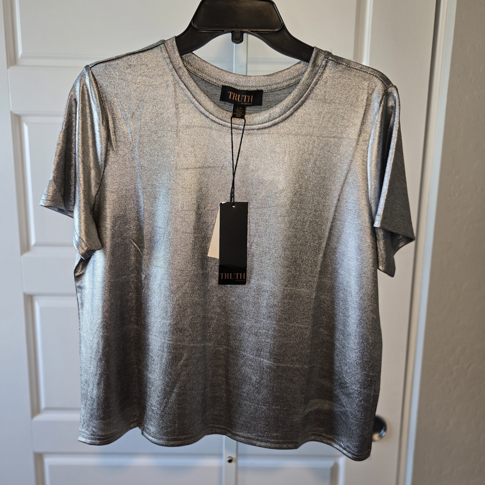 Truth Shimmering Silver Short Sleeve Top